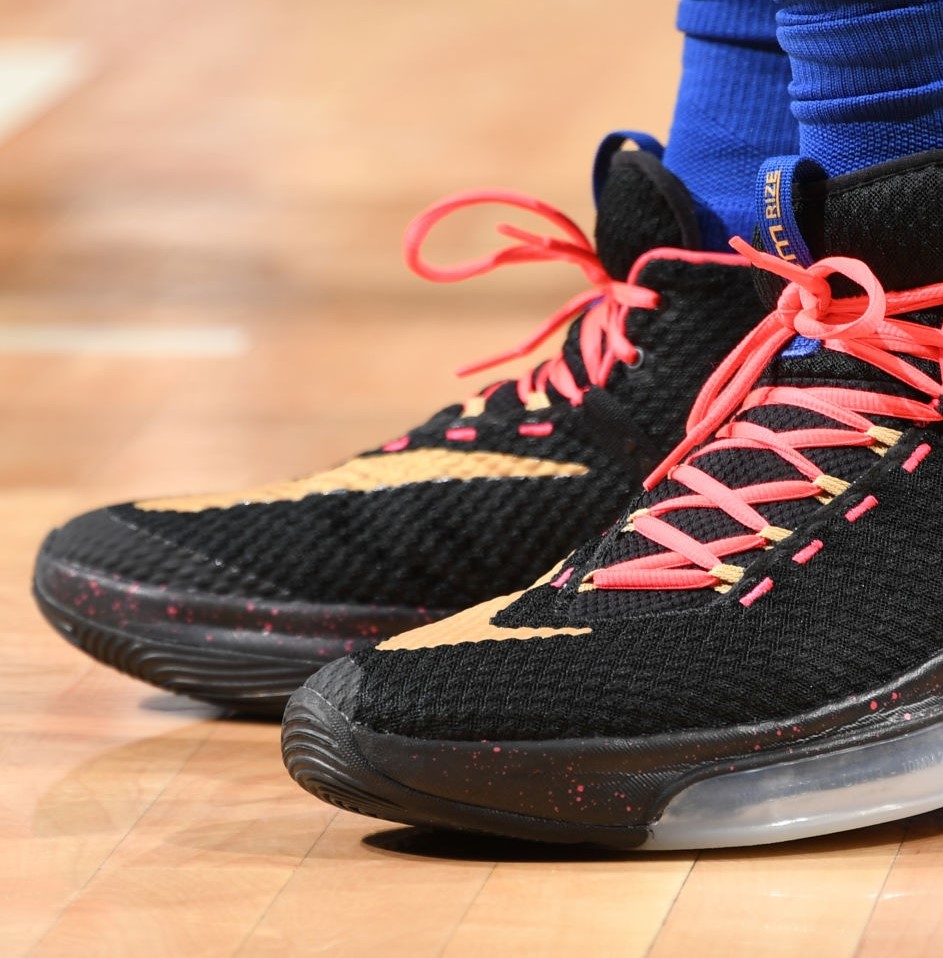 Lot Detail - 3/28/2019 BEN SIMMONS 76ERS GAME WORN NIKE 'HYPERDUNK X' SHOES  EASILY PHOTO-MATCHED TO WIN VS. NETS - 16 PTS. & 8 AST.